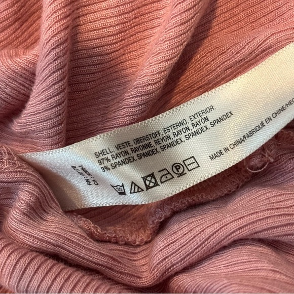 NWT Anthro Saturday Sunday Clarissa Pink Rose Ribbed Wrap Short Sleeve Top M - Picture 5 of 7